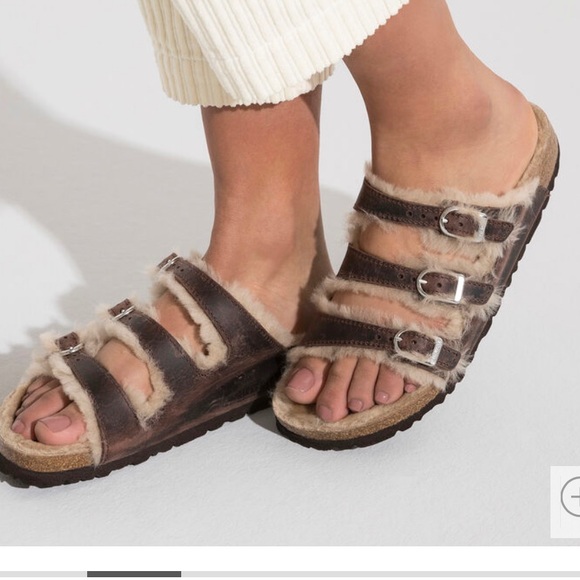 Fur sandals - Picture 2 of 3